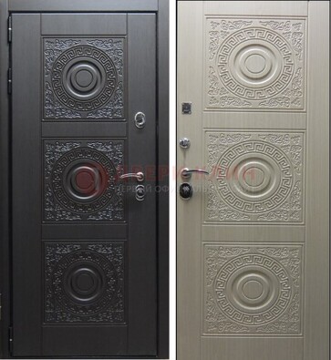 Темная стальная дверь с МДФ ДМ-161 для коттеджа в Серпухове