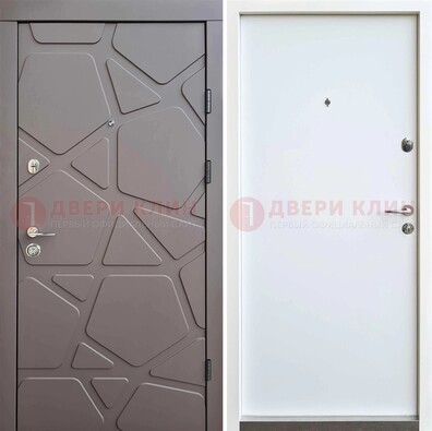 Серая входная дверь с филенчатой МДФ ДМ-216 в Серпухове