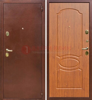 Коричневая стальная дверь с порошковым напылением ДП-137 в Серпухове