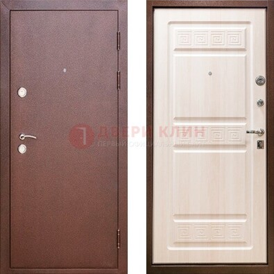 Коричневая металлическая дверь с порошковым напылением ДП-182 в Серпухове