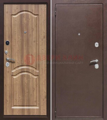 Коричневая железная дверь с порошковым окрасом ДП-191 в Серпухове