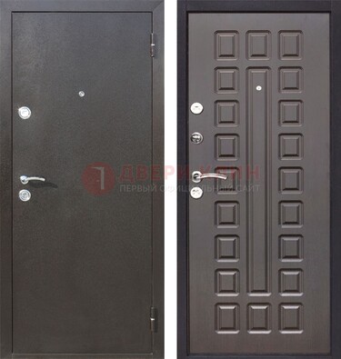 Коричневая железная дверь с порошковым окрасом ДП-63 в Талдоме