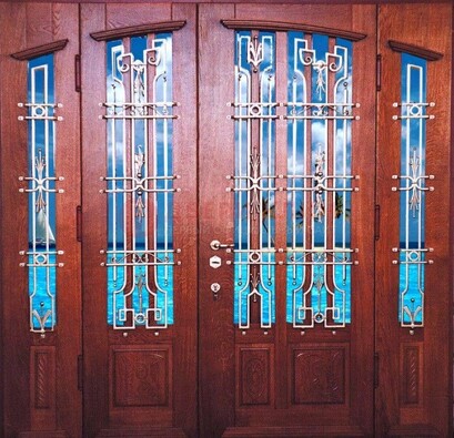Парадная дверь со вставками из стекла ДПР-55 с шумоизоляцией в Серпухове