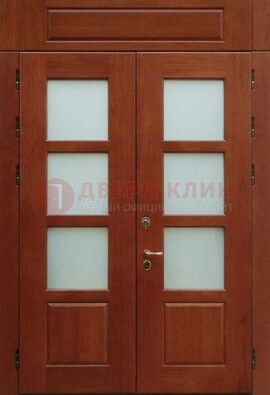 Металлическая парадная дверь со стеклом ДПР-69 для загородного дома в Серпухове