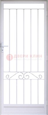 Белая стальная решетчатая дверь с волютами ДР-30 в Серпухове