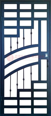 Современная металлическая решетчатая дверь ДР-38 в Серпухове