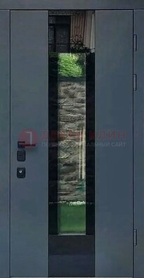 Современная дверь со стеклом для коттеджа ДС-40 в Серпухове