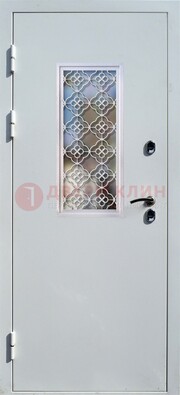 Серая металлическая дверь со стеклом и ковкой ДС-75 в Серпухове