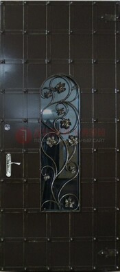 Высокая железная дверь со стеклом и ковкой ДСК-15 в Серпухове