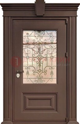 Металлическая дверь со стеклом и ковкой в классическом стиле ДСК-185 в Серпухове