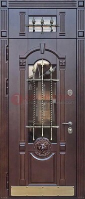 Металлическая дверь массив со стеклом и ковкой с фрамугой ДСК-249 в Серпухове