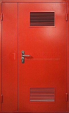 Красная железная техническая дверь с вентиляционными решетками ДТ-4 в Серпухове