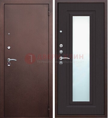 Коричневая металлическая дверь с зеркалом ДЗ-43 в Серпухове