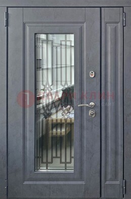 Серая стальная дверь Винорит со стеклом и ковкой ПЛ-29 в Серпухове