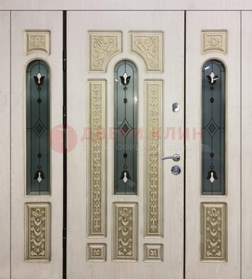 Светлая железная дверь с МДФ и витражом ВЖ-34 в Серпухове